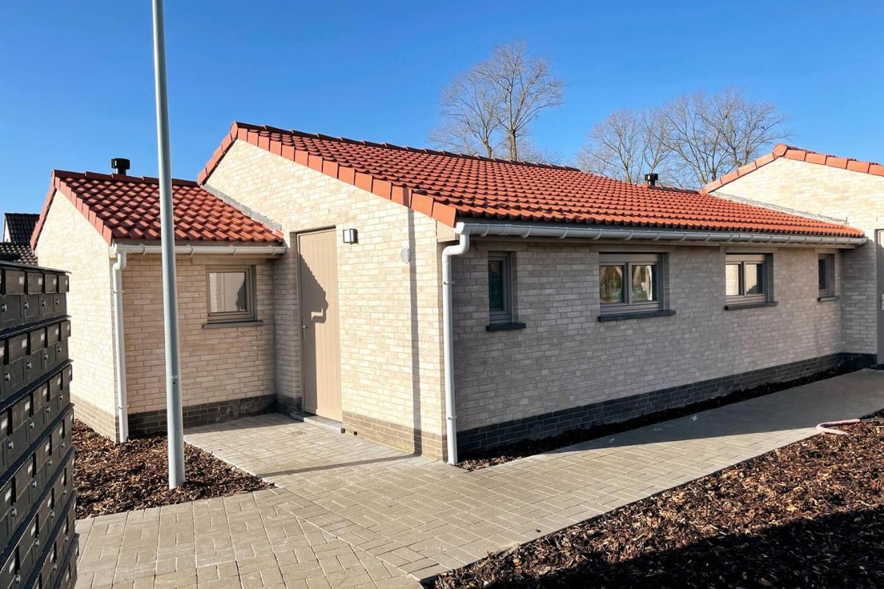 Gezellig vakantiehuisje -4p- met tuin en parking Koksijde Buitenkant foto