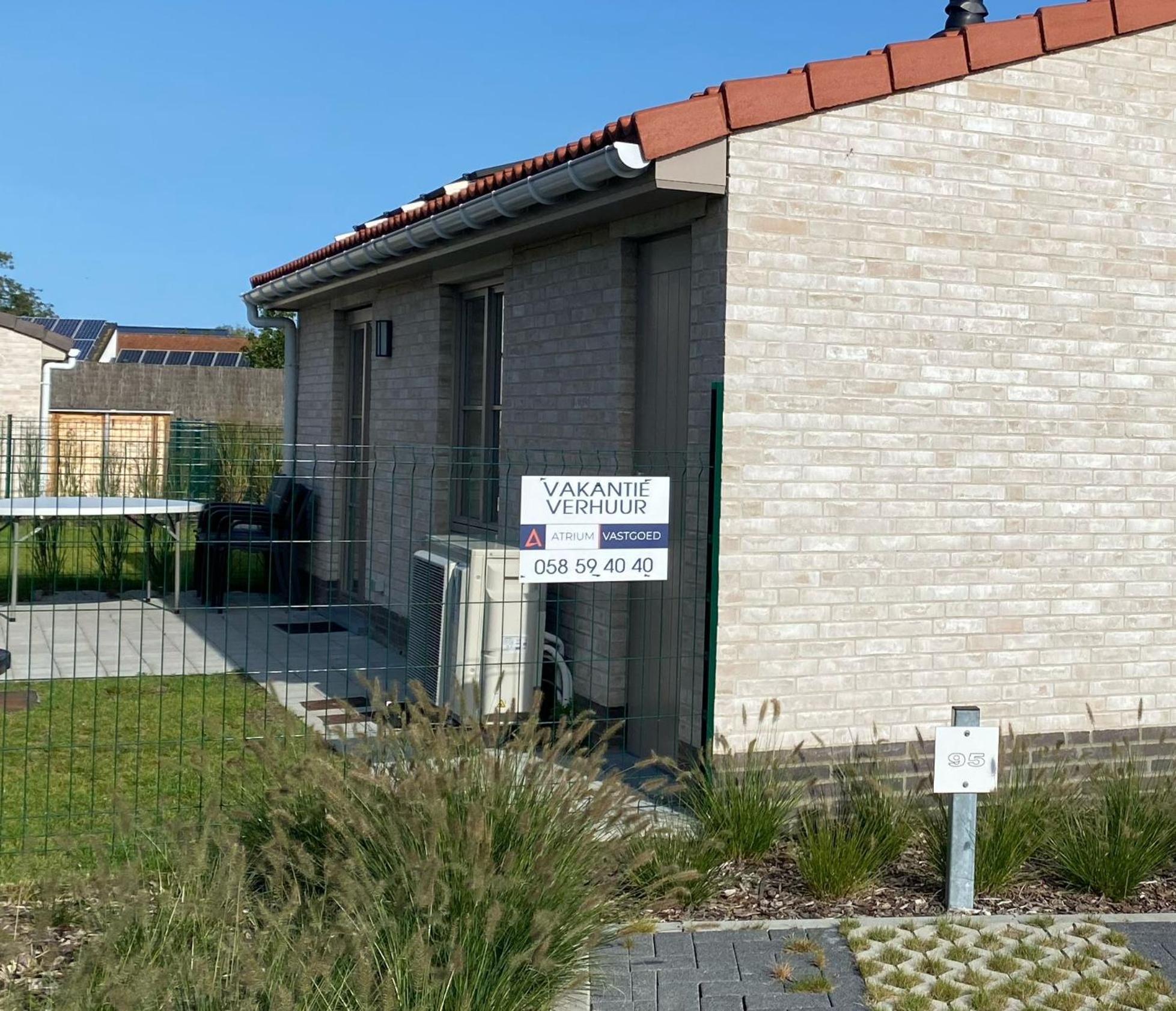 Gezellig vakantiehuisje -4p- met tuin en parking Koksijde Buitenkant foto